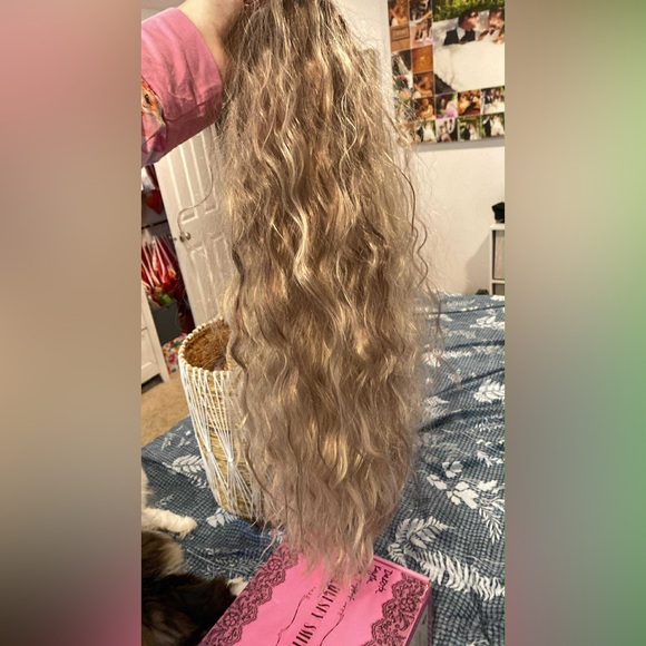 Chelsey Smith Crowns Ava Wig - Picture 4 of 5